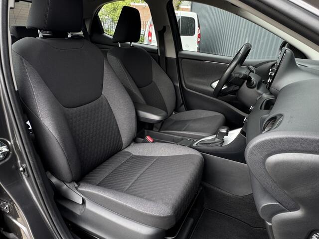Toyota YARIS 1.5 Hybrid Dynamic 116 pk Trekhaak, Nederlands, LED