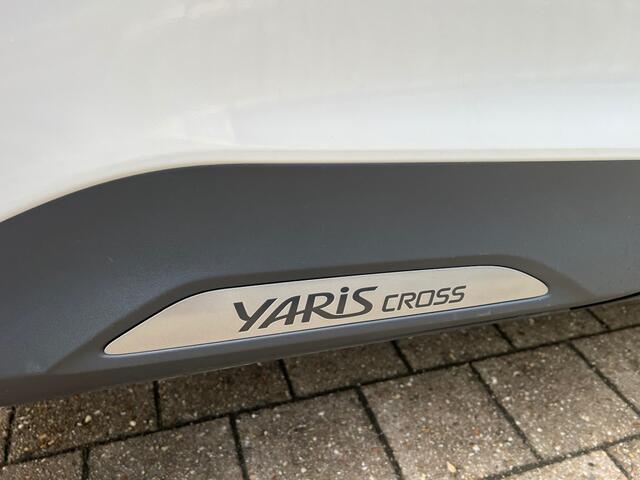 Toyota YARIS 1.5 HYBRID ADVENTURE