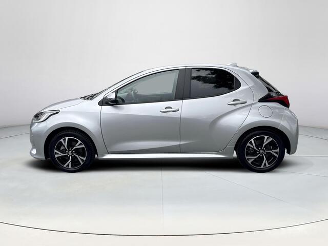 Toyota YARIS 1.5 Hybrid 115 Dynamic **TWEEDE PINKSTERDAG GEOPEND/ STOELVERWARMING/ PARKEERSENSOREN/ STUURWIELVERWARMING**
