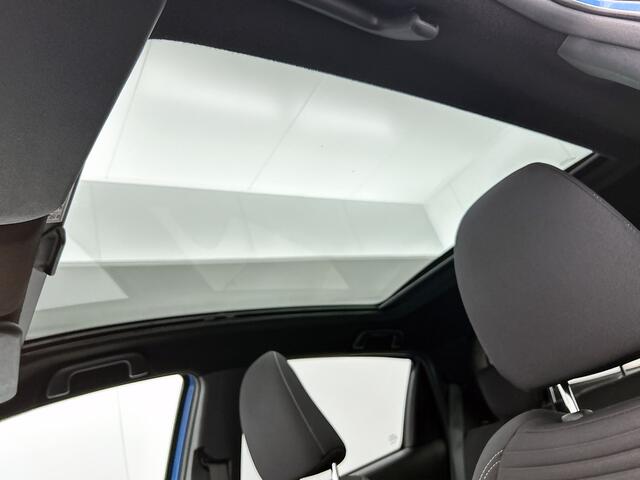 Toyota YARIS 1.5 Hybrid SkyBlue | Panoramadak | Trekhaak | Safety Pakket | LED | PDC voor en achter | Unieke Uitvoering |