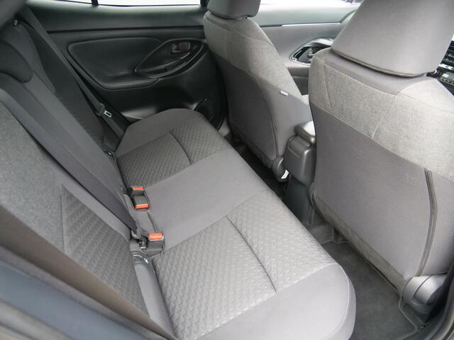 Toyota YARIS Cross 1.5 Hybrid 115 Dynamic Automaat DAB / Apple Carplay / Camera / 17 inch / Stoelverwarming