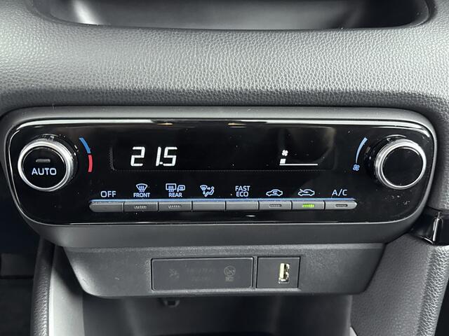 Toyota YARIS 1.5 Hybrid Dynamic Trekhaak Afneembaar | NL-Auto | Dealeronderhouden | 1E Eig |