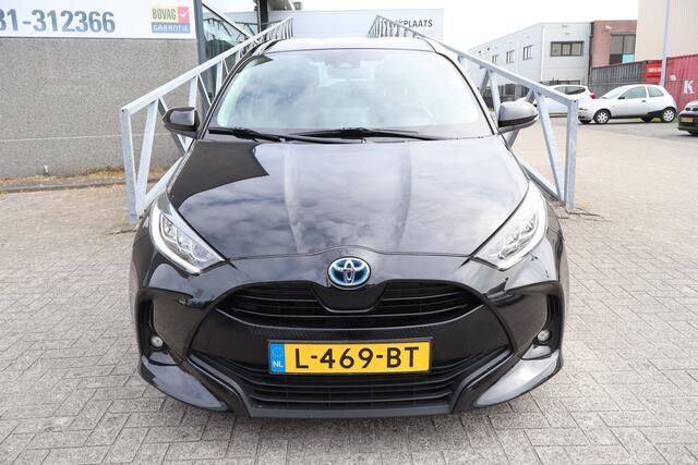 Toyota YARIS 1.5 Hybrid Dynamic Dealeronderhouden! Nederlandse auto/Achteruitrijcamera/Apple carplay/Adaptieve Cruise control/Lane assist/Climate control/DAB/Bluetooth