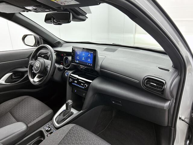 Toyota YARIS Cross 1.5 Hybrid Dynamic AWD | BTW Voertuig | Apple CarPlay/Android Auto | Cruise control Adaptive | Spiegels elektrisch inklapbaar | Onderweg-naar-dealer