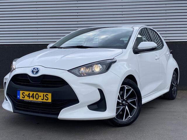 Toyota YARIS 1.5 Hybrid Active Dynamic-special Nieuw geleverd, dealeronderhouden, Lichtmetalen velgen, Achteruitrijcamera, Adaptieve cruise control
