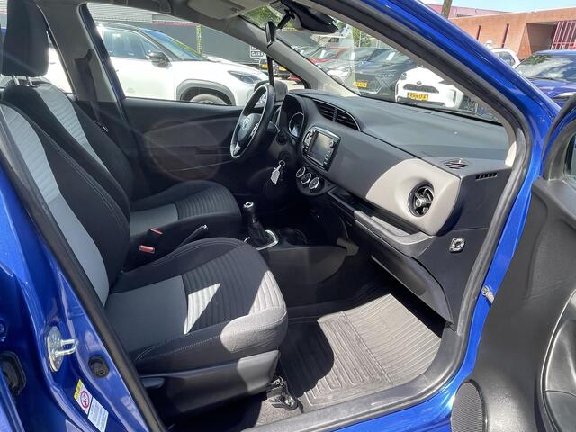 Toyota YARIS 1.0 VVT-i Active Special