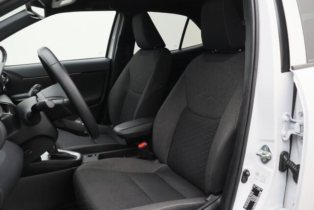 Toyota YARIS Cross 1.5 Hybrid Dynamic Camera, Keyless, Apple Carplay, ACC, 17"