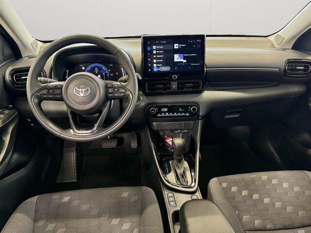 Toyota YARIS 1.5 Hybrid 115 First Edition | Cruisecontrol |