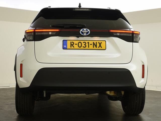 Toyota YARIS Cross 1.5 Hybrid Executive | Head-up | Panoramadak | Blindspot |