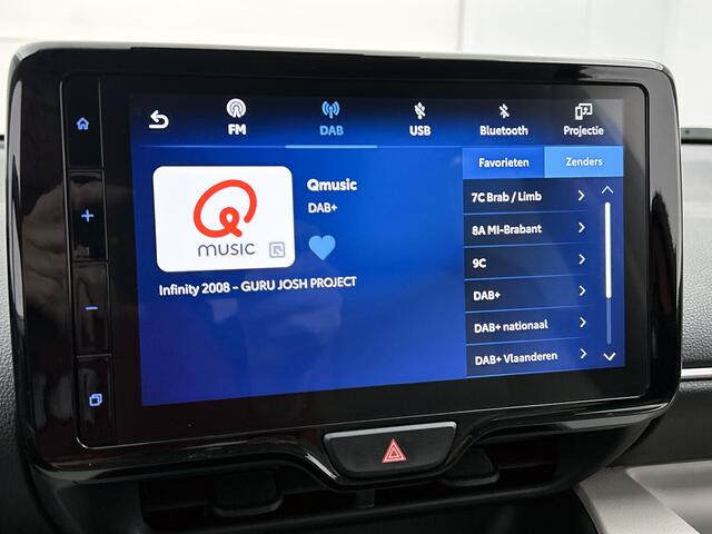 Toyota YARIS 1.5 Hybrid 115 First Edition | BTW Voertuig | Stoelverwarming | Apple CarPlay/Android Auto | Climate control | Cruise control Adaptive | Onderweg-naar-dealer
