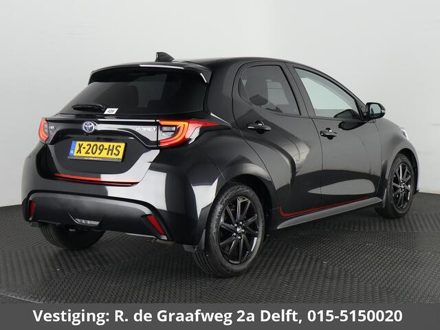 Toyota YARIS 1.5 Hybrid Black Edition | Apple Carplay & AndroidAUTO | Stoelverwarming | Camera | Privacy Glass |
