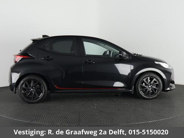 Toyota YARIS 1.5 Hybrid Black Edition | Apple Carplay & AndroidAUTO | Stoelverwarming | Camera | Privacy Glass |