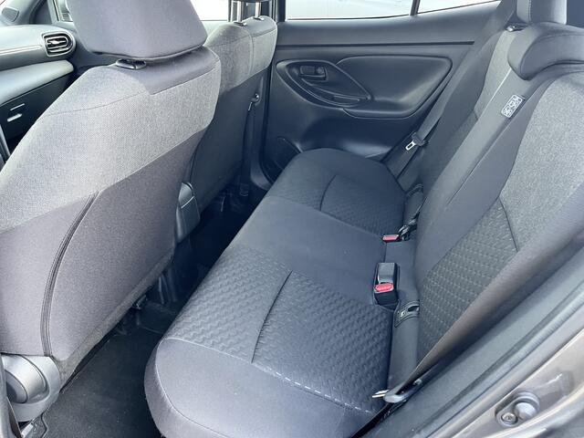 Toyota YARIS Cross 1.5 Hybrid 115 Dynamic Stoel Stuur Vewarmd Parkeersensoren Clima Cruise