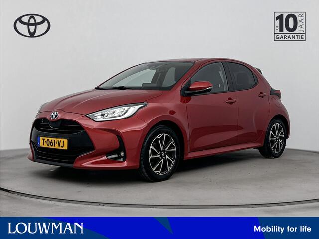 Toyota YARIS 1.5 Hybrid Dynamic Limited | Binnenspiegel Automatisch Dimmend | Apple Carplay/Android Auto | Stoelverwarming | Metallic Lak |