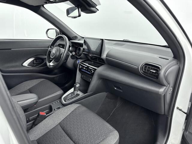 Toyota YARIS Cross 1.5 Hybrid Dynamic | Dodehoekdetectie | Parkeersensoren V+A | Stoelverwarming *