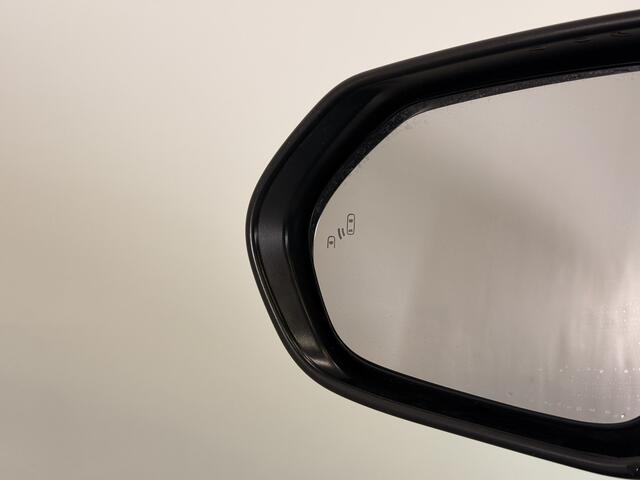 Toyota YARIS Cross 1.5 Hybrid Adventure | Panoramadak | JBL | Stoel/stuurverwarming |