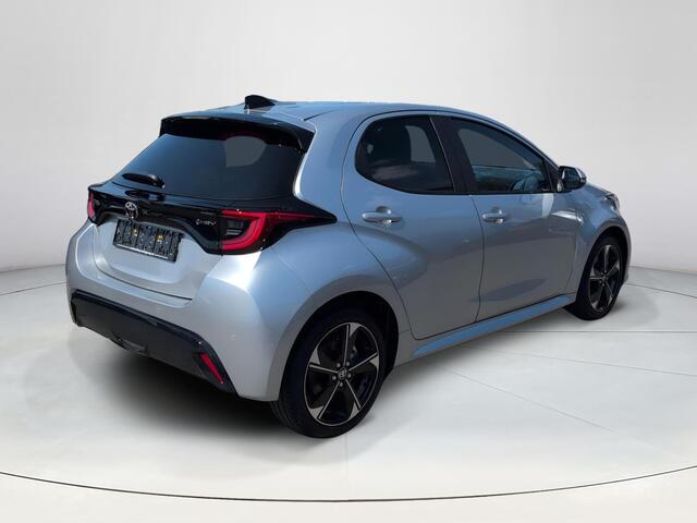Toyota YARIS 1.5 Hybrid 130 Executive | Actie Auto | Parkeersensoren voor en achter | Apple Carplay | Android Auto | Dodehoekdetectie