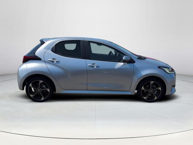 Toyota YARIS 1.5 Hybrid 130 Executive | Actie Auto | Parkeersensoren voor en achter | Apple Carplay | Android Auto | Dodehoekdetectie