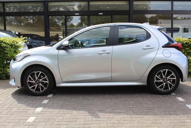 Toyota YARIS 1.5 Hybrid Dynamic | Rijklaar | Afn. Trekhaak | Camera | Apple/Android | Navi | Adap. Cruise | Clima