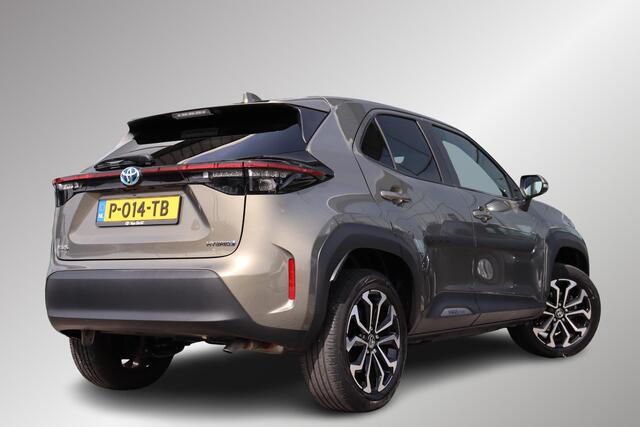 Toyota YARIS Cross 1.5 Hybrid First Edition Apple Carplay Android Auto, Camera, Privacy Glass