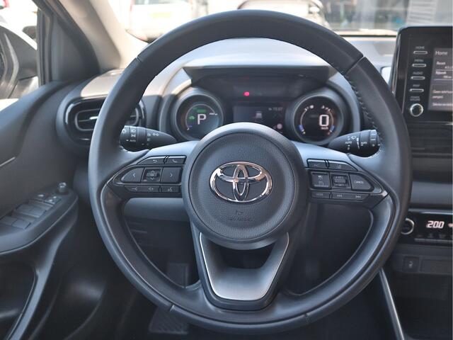 Toyota YARIS 1.5 Hybrid 115 First Edition | Adaptieve Cruise Control | Camera | Climate Control | Keyless |