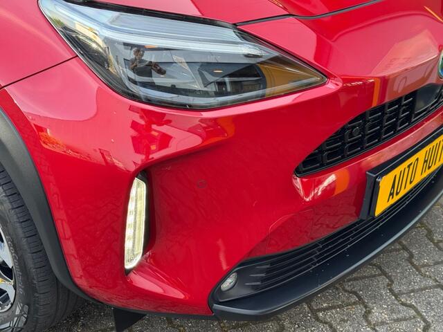 Toyota YARIS 1.5 Hybrid Dynamic - Navi - stoelverwarming - camera