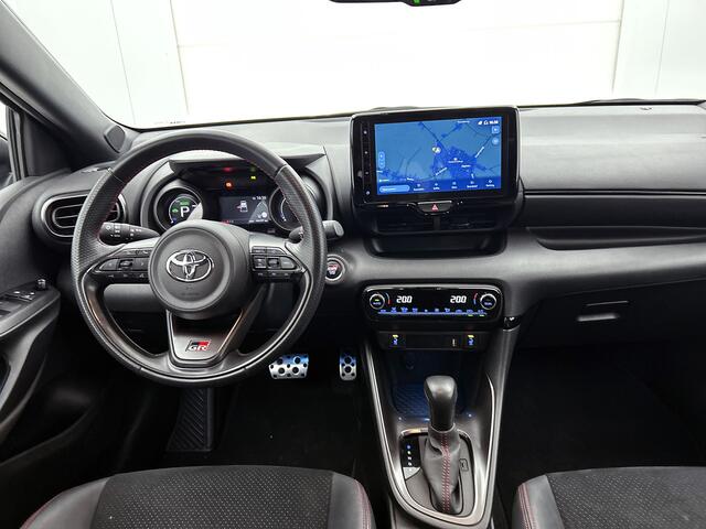 Toyota YARIS 1.5 Hybrid GR Sport | Stoelverwarming | Draadloos Apple Carplay -/ Android Auto |