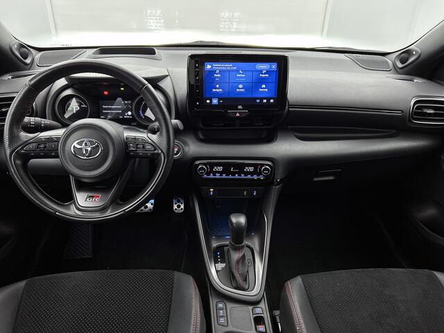 Toyota YARIS 1.5 Hybrid GR Sport | BTW Voertuig | JBL | Sportief uitgevoerd |