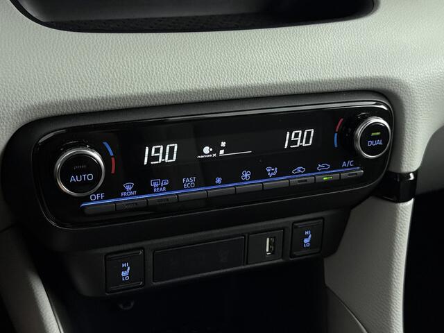 Toyota YARIS 1.5 Hybrid 115 First Edition