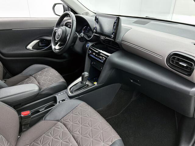 Toyota YARIS Cross 1.5 Hybrid First Edition | Parkeersensoren | Stoel -en stuurwielverwarming |