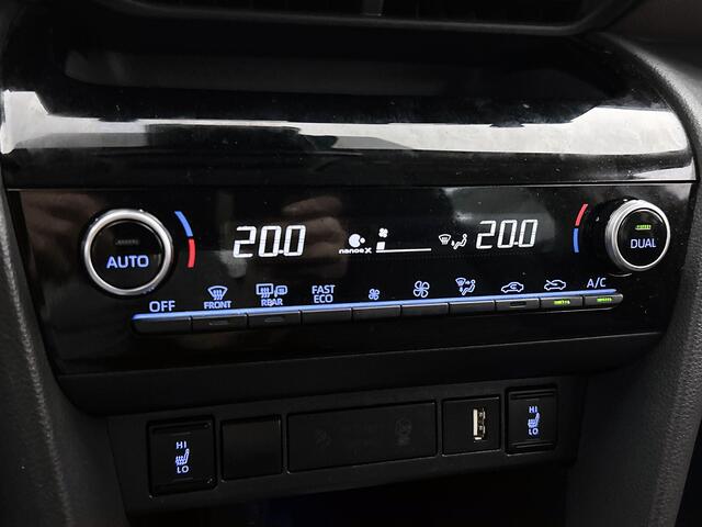 Toyota YARIS Cross 1.5 Hybrid First Edition | Parkeersensoren | Stoel -en stuurwielverwarming |