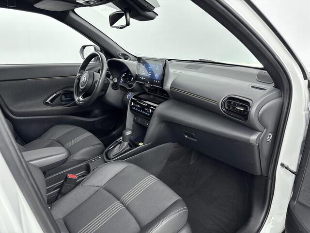 Toyota YARIS Cross 1.5 Hybrid Adventure | Glazen Panoramadak | JBL-Audio |
