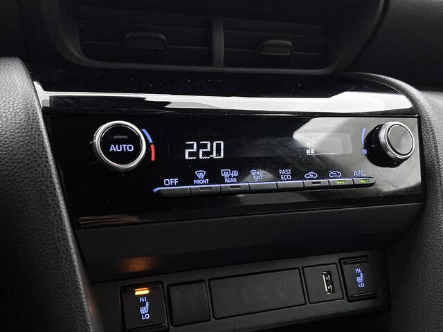 Toyota YARIS Cross 1.5 Hybrid First Edition | Parkeersensoren V + A | Camera | Climate control | Stoelverwarming |