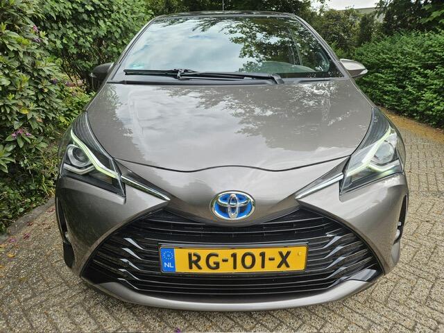 Toyota YARIS 1.5 Hybrid Premium PANO
