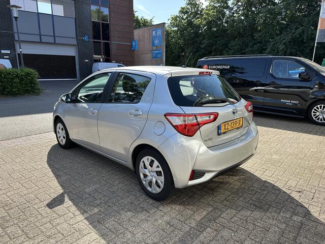 Toyota YARIS 1.5 Hybrid Active Automaat All-in Prijs Airco/Navi/Camera/Cruise Eurorepar