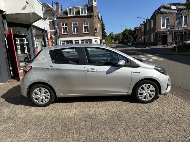 Toyota YARIS 1.5 Hybrid Active Automaat All-in Prijs Airco/Navi/Camera/Cruise Eurorepar