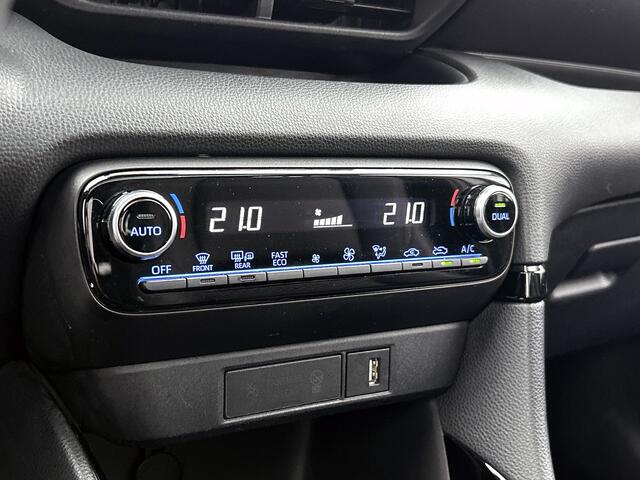 Toyota YARIS 1.5 Hybrid Executive | Navigatie | BLS | Head-up |