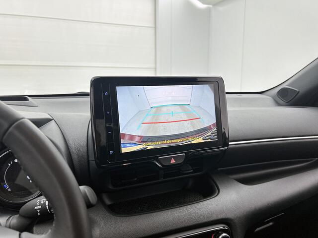 Toyota YARIS 1.5 Hybrid Executive | Navigatie | Stoelverwarming | HUD | Leer |