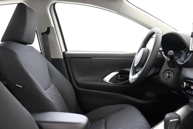 Toyota YARIS 1.5 HYBRID 115 ACTIVE *PRIVATE LEASE V.A. ¤379,- P/M!* -CAMERA|ADAP.CRUISE|CARPLAY|LED|LENDESTEUN|15"