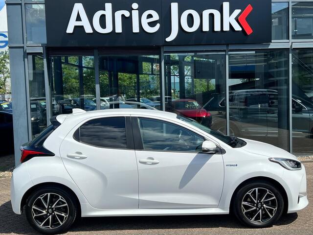 Toyota YARIS 1.5 Hybrid Dynamic AUTOMAAT | A. CAMERA | APPLE CARPLAY/ANDROID AUTO | 16"LM VELGEN | ADAPTIVE CRUISE CONTROLE | NED. AUTO |