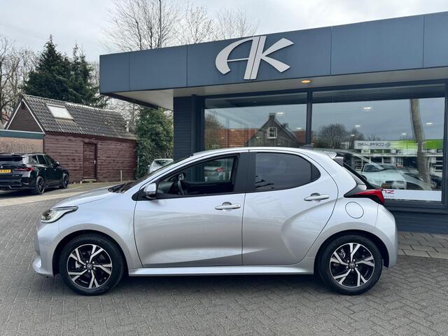Toyota YARIS 1.5 Hybrid 115 Business