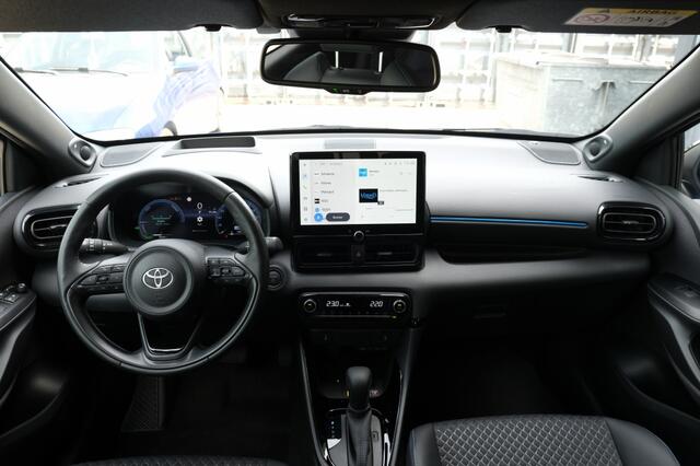 Toyota YARIS 1.5 Hybrid 130 Launch Edition Automaat | Full Option | JBL Gelui