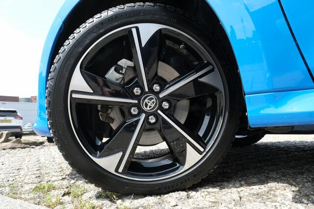Toyota YARIS 1.5 Hybrid 130 Launch Edition Automaat | Full Option | JBL Gelui