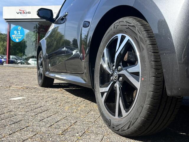 Toyota YARIS 1.5 Hybrid Dynamic | CarPlay | Stuur- en Stoelverwarming