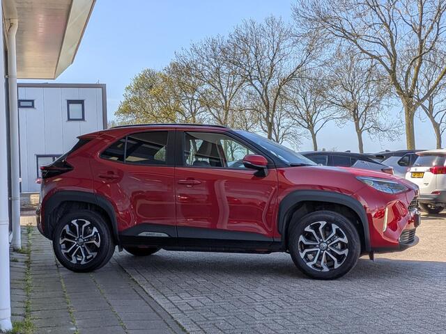 Toyota YARIS Cross 1.5 Hybrid 115 First Edition | Stoel- stuurverwarming | Keyless | Camera | PDC V+A | ACC | 10,5" Multimedia