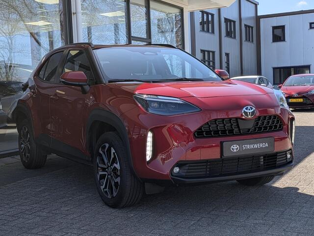 Toyota YARIS Cross 1.5 Hybrid 115 First Edition | Stoel- stuurverwarming | Keyless | Camera | PDC V+A | ACC | 10,5" Multimedia