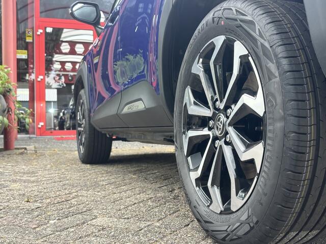 Toyota YARIS Cross 1.5 Hybrid Dynamic | CarPlay | | Stoel- en Stuurverwarming