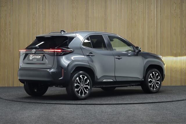 Toyota YARIS Cross 1.5 Hybrid 130 Dynamic + Comfort Pack | MY2026 | ¤ 2.500,- Voorraad voordeel! | Adaptive-cruise | Camera | Clima | Apple Carplay & Android Auto | Navigatie | Keyless | Parkeerhulp | Stoel & Stuurverwarming | Dodehoekdetectie