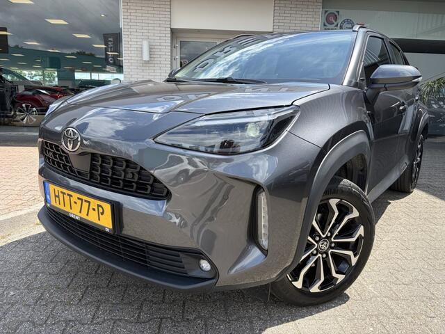 Toyota YARIS Cross 1.5 Hybrid 115 Dynamic | Sensoren v/a | Stuur + Stoelverwarming