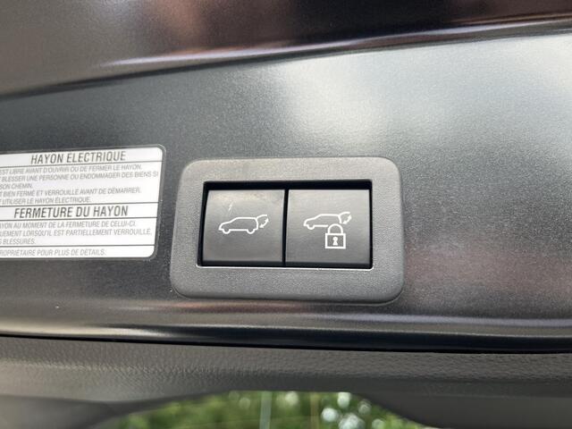 Toyota YARIS Cross 1.5 Hybrid GR Sport | All-in prijs | Automaat | Stoelverwarming | Stuurverwarming